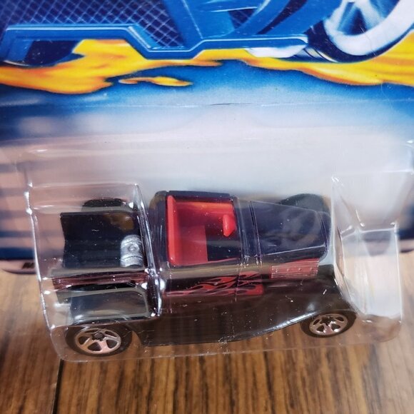 Hot Wheels 2001 Hooligan Dark Purple With Silver Five Spoke Wheels #203 - Picture 4 of 8